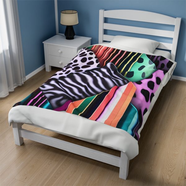 DreamCozy™ Velveteen Plush Blanket | Wrap Yourself in Luxurious Comfort