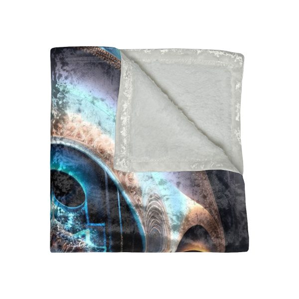 VelvetHug⢠Urban Chic đ Crushed Velvet Blanket