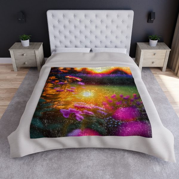 VelvetNest™ Cozy Camper 🏕️ Crushed Velvet Blanket