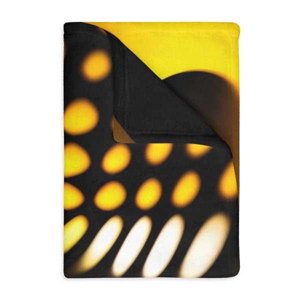 WarmGiggle™ Disco Doze 🎉 Velveteen Minky Blanket 🕺