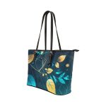 Totally Tantalizing Leather Tote Bag 👜 Making Waves & Carrying Days!