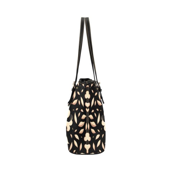 On-the-Move Maven: The Leather Tote Bag Every Hustling Diva Needs! 👜👠💼