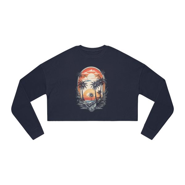 Crop It Like It’s Hot: The Women's Cropped Sweatshirt That’s Breaking the 'Net